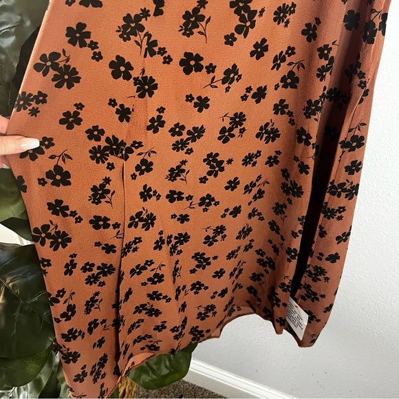 ASOS New Brown and Black Floral Print Dress 4 - Picture 8 of 11
